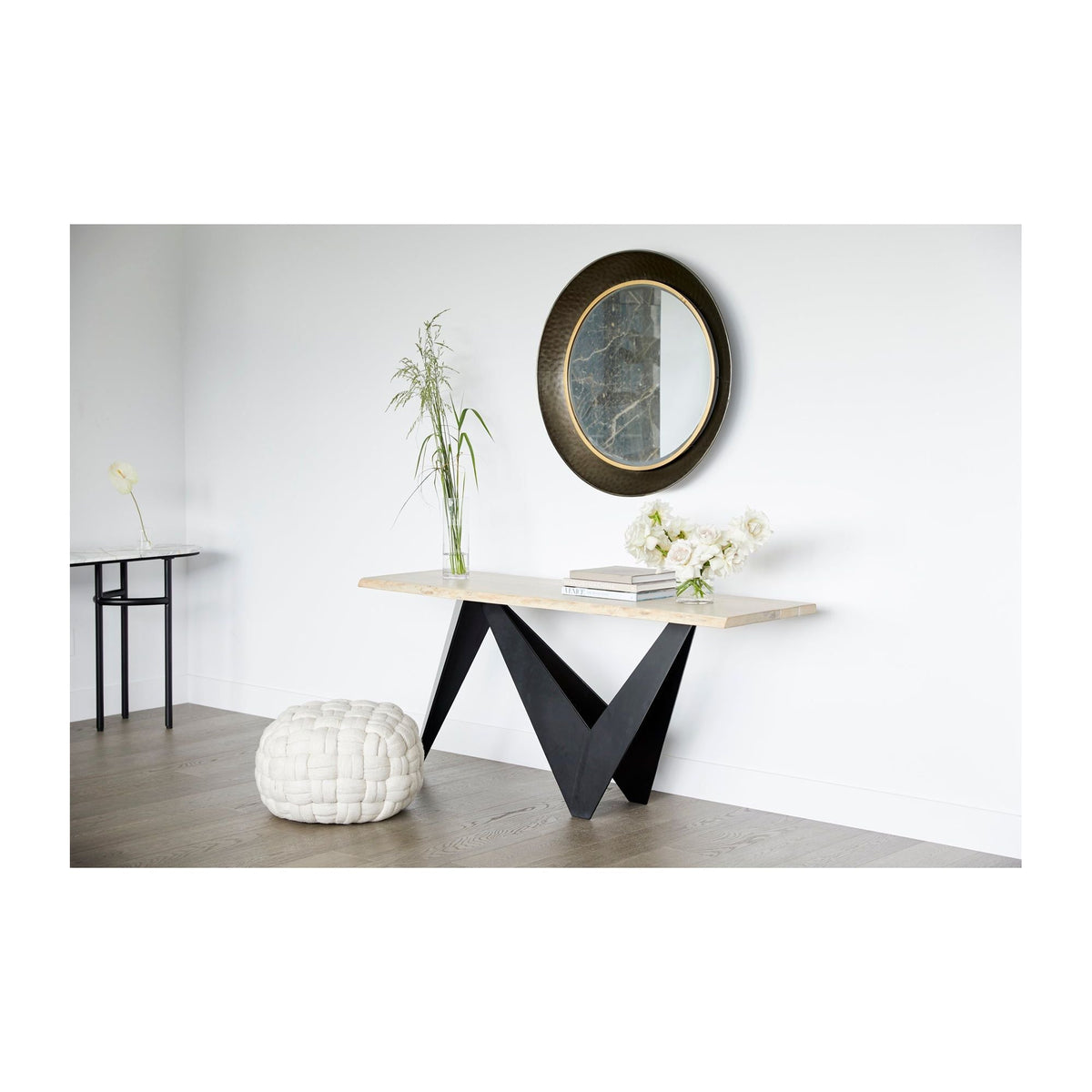 Bois et métal contemporains avec finition pour l'entrée