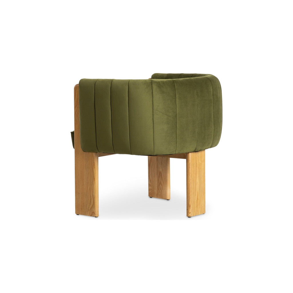 Fauteuil moderne rembourré en tissu vert olive et cadre en bois pour salon