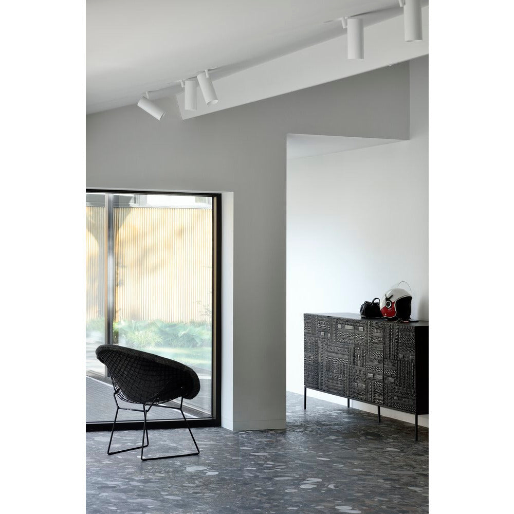 Teck contemporain au fini noir et grand rangement pour la salle à manger