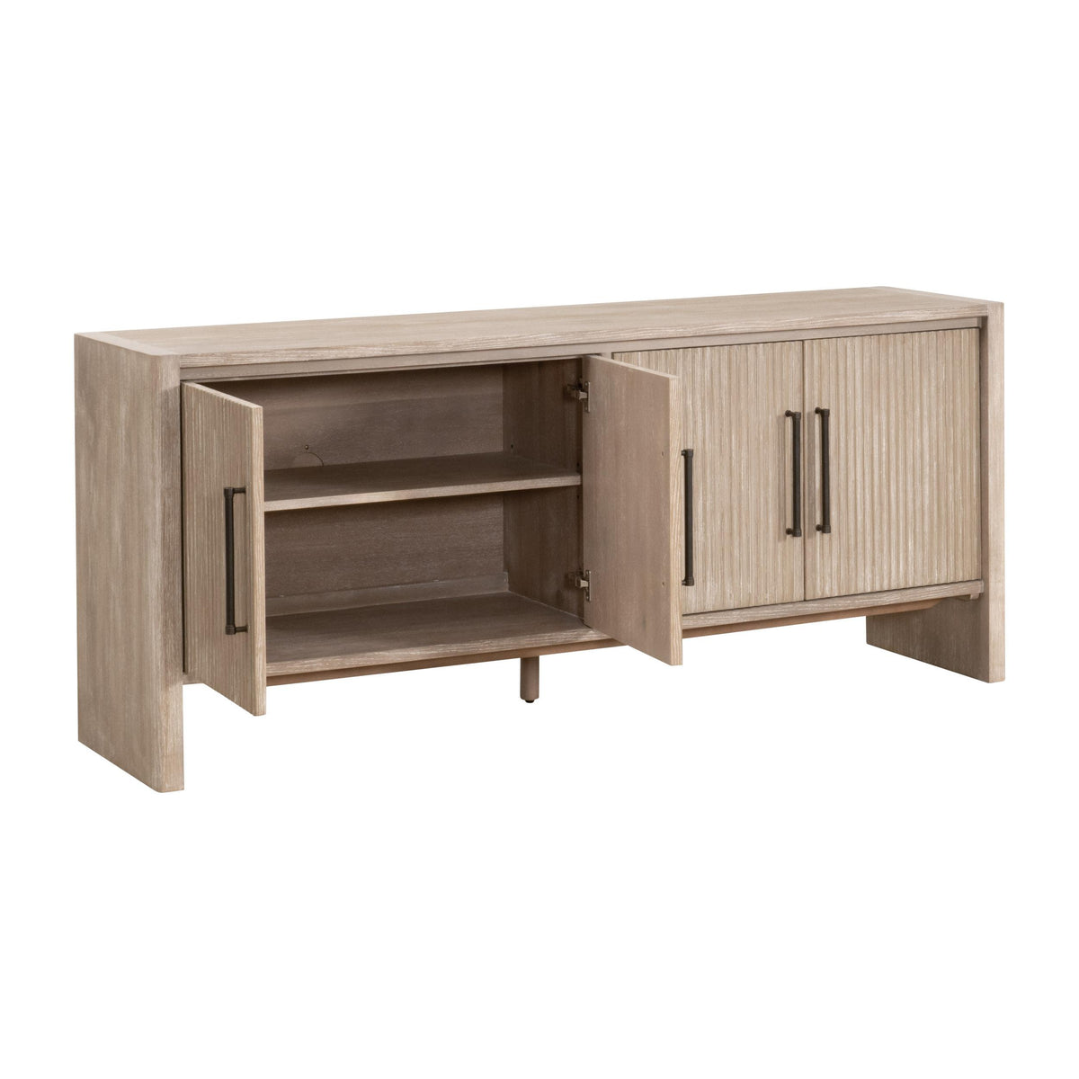 Bois de transition avec accents de bronze et étagère ouverte pour salle à manger