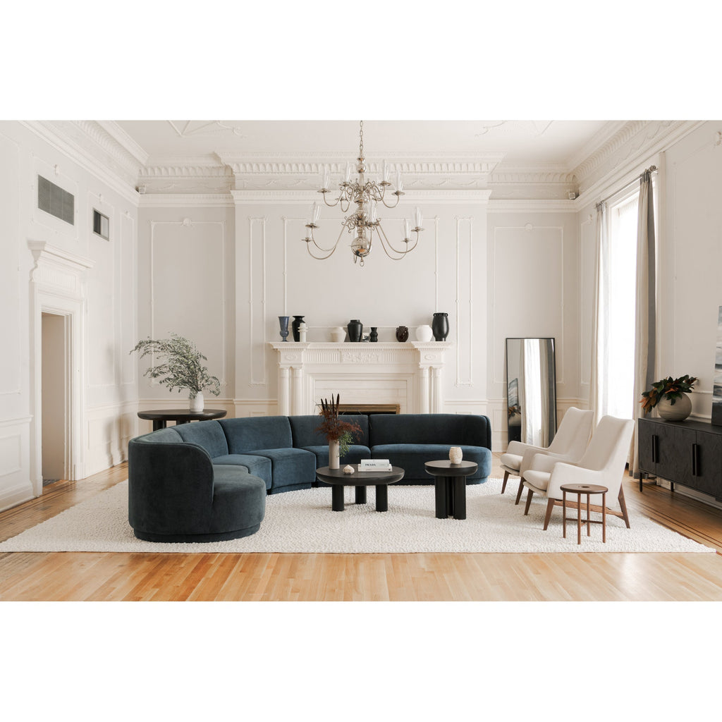 Bois noir moderne avec accents de fer et finition gris élégant pour salle à manger